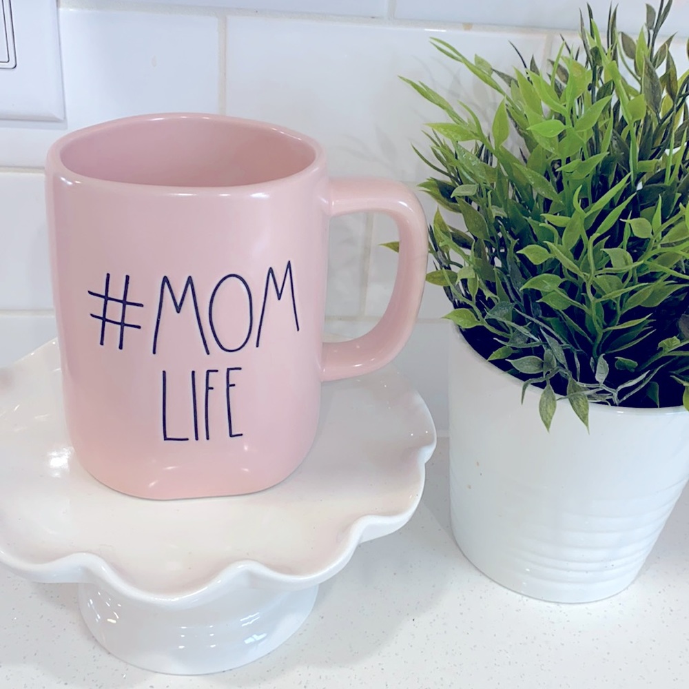 SOLD Rae Dunn #MOM LIFE mug